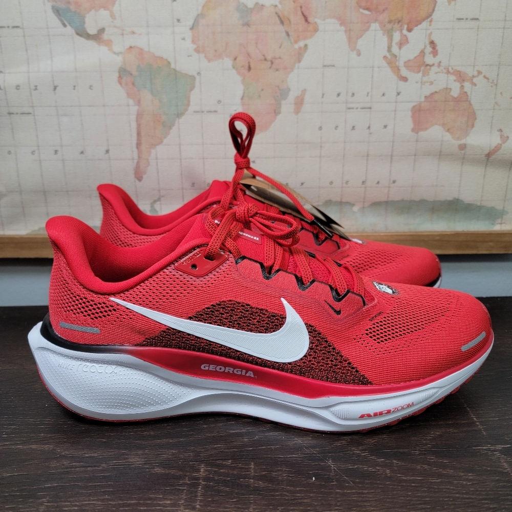 Nike Air Zoom Pegasus 41 Georgia BullDogs Men's Size 9.5